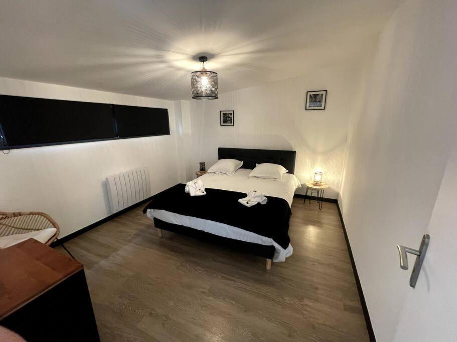 Superbe Loft Lumineux A Caen Apartment Exterior foto